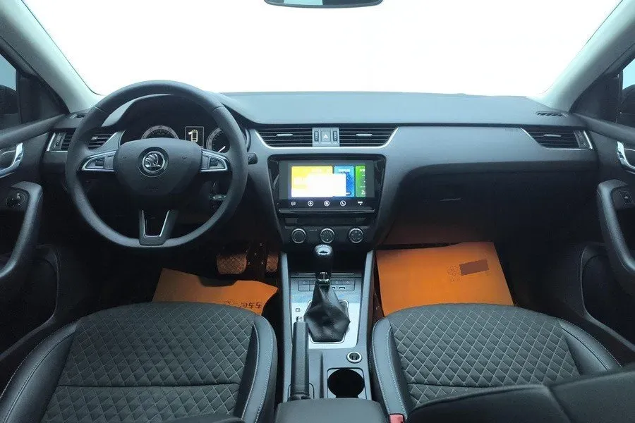 2019 Skoda Octavia 1.4T 150HP L4 7DCT,autocango,china used car exporter,china ev exporter,chinese used car exporter,chinese used ev exporter