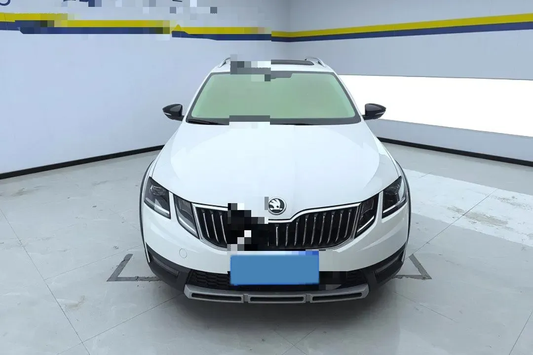 2019 Skoda Octavia 1.4T 150HP L4 7DCT,autocango,china used car exporter,china ev exporter,chinese used car exporter,chinese used ev exporter