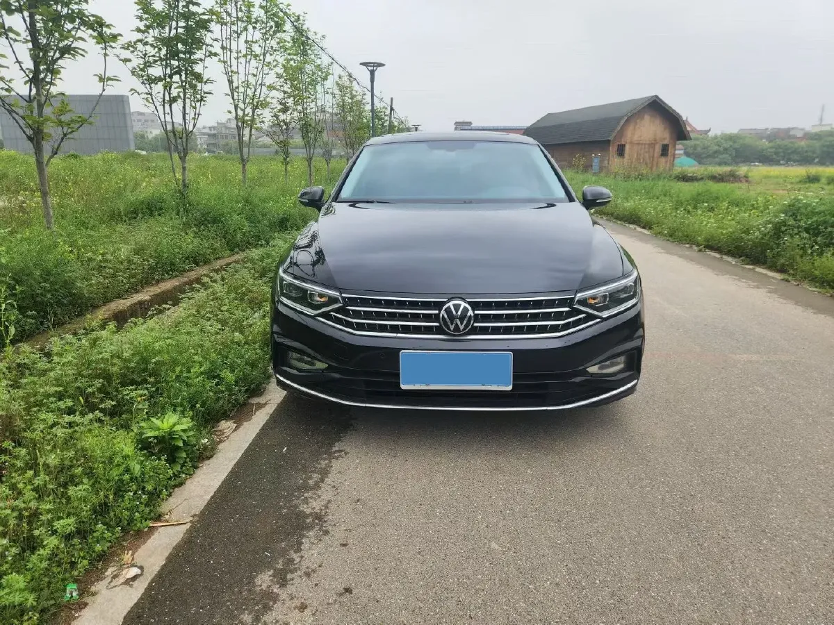 2023 Volkswagen Magotan 1.4T 150HP L4 7DCT,autocango,china used car exporter,china ev exporter,chinese used car exporter,chinese used ev exporter
