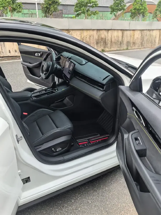 2023 MAXUS G50 1.5T 181HP L4 7DCT,autocango,china used car exporter,china ev exporter,chinese used car exporter,chinese used ev exporter