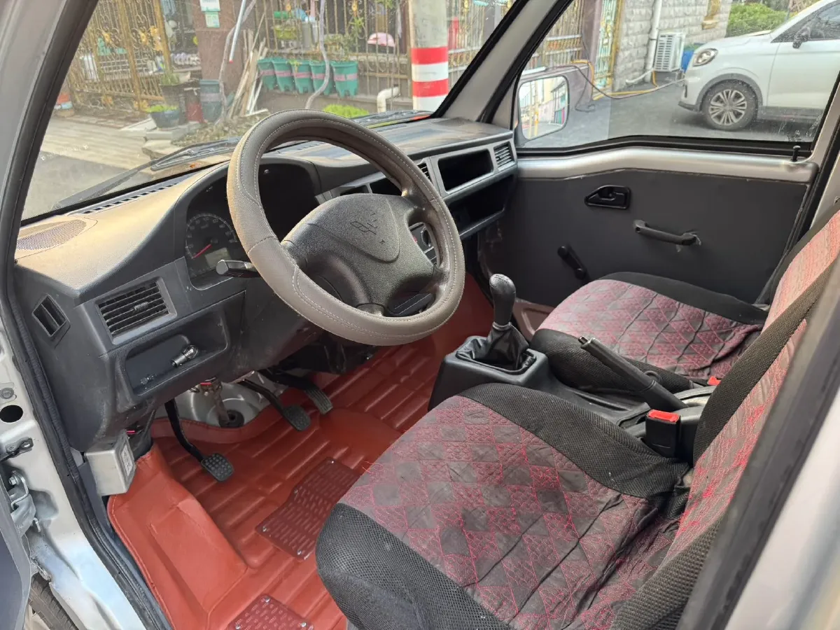 2020 WuLing ZhiGuang Mini Truck 1.2L 76HP L4 5MT,autocango,china used car exporter,china ev exporter,chinese used car exporter,chinese used ev exporter