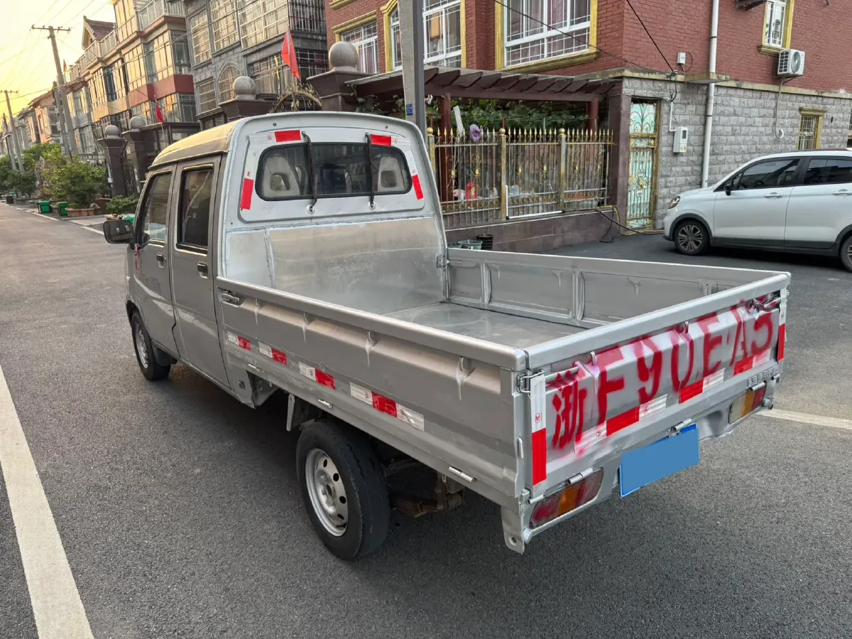 2020 WuLing ZhiGuang Mini Truck 1.2L 76HP L4 5MT,autocango,china used car exporter,china ev exporter,chinese used car exporter,chinese used ev exporter