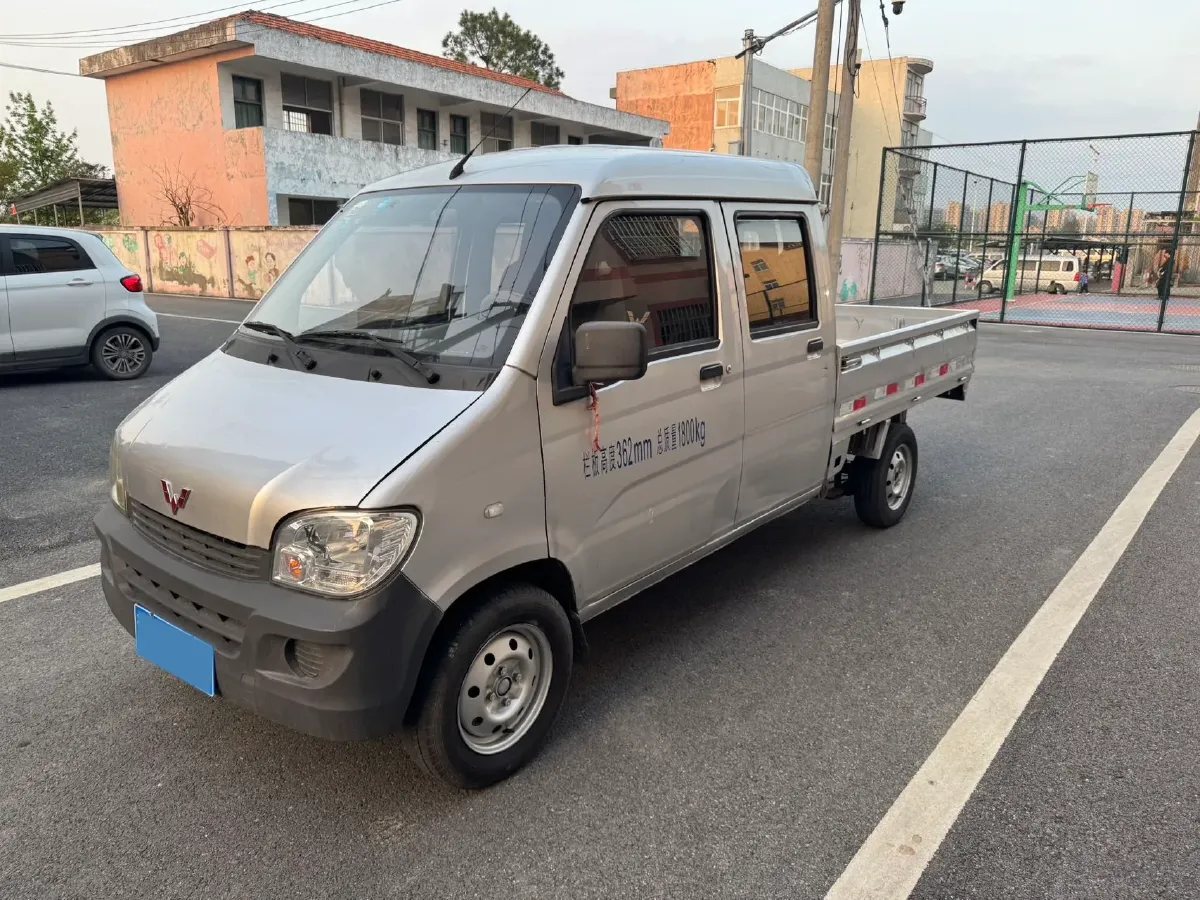 2020 WuLing ZhiGuang Mini Truck 1.2L 76HP L4 5MT,autocango,china used car exporter,china ev exporter,chinese used car exporter,chinese used ev exporter