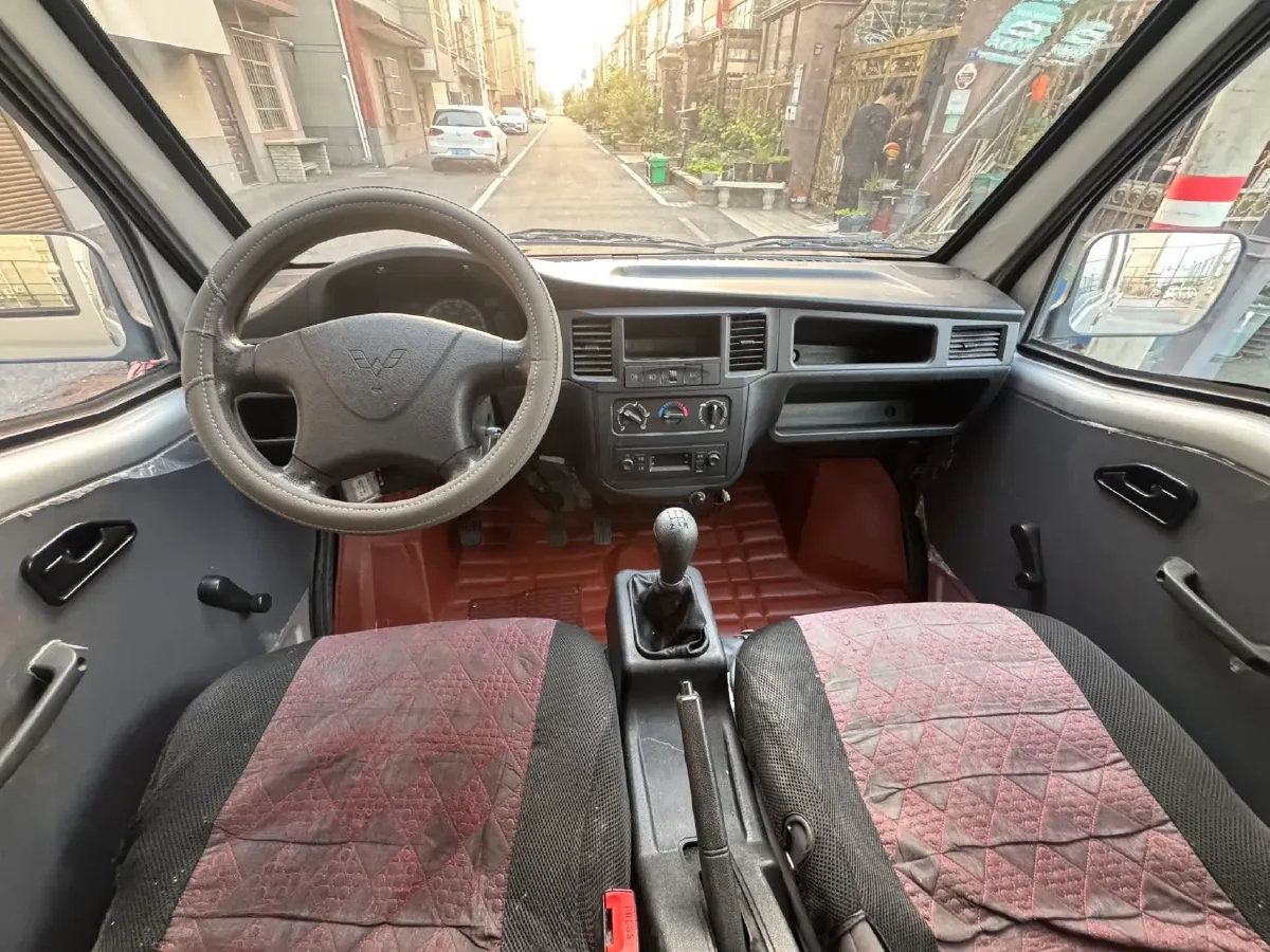 2020 WuLing ZhiGuang Mini Truck 1.2L 76HP L4 5MT,autocango,china used car exporter,china ev exporter,chinese used car exporter,chinese used ev exporter