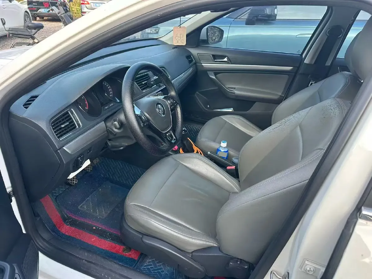 2017 Volkswagen Lavida 1.6L 110HP L4 6AT,autocango,china used car exporter,china ev exporter,chinese used car exporter,chinese used ev exporter