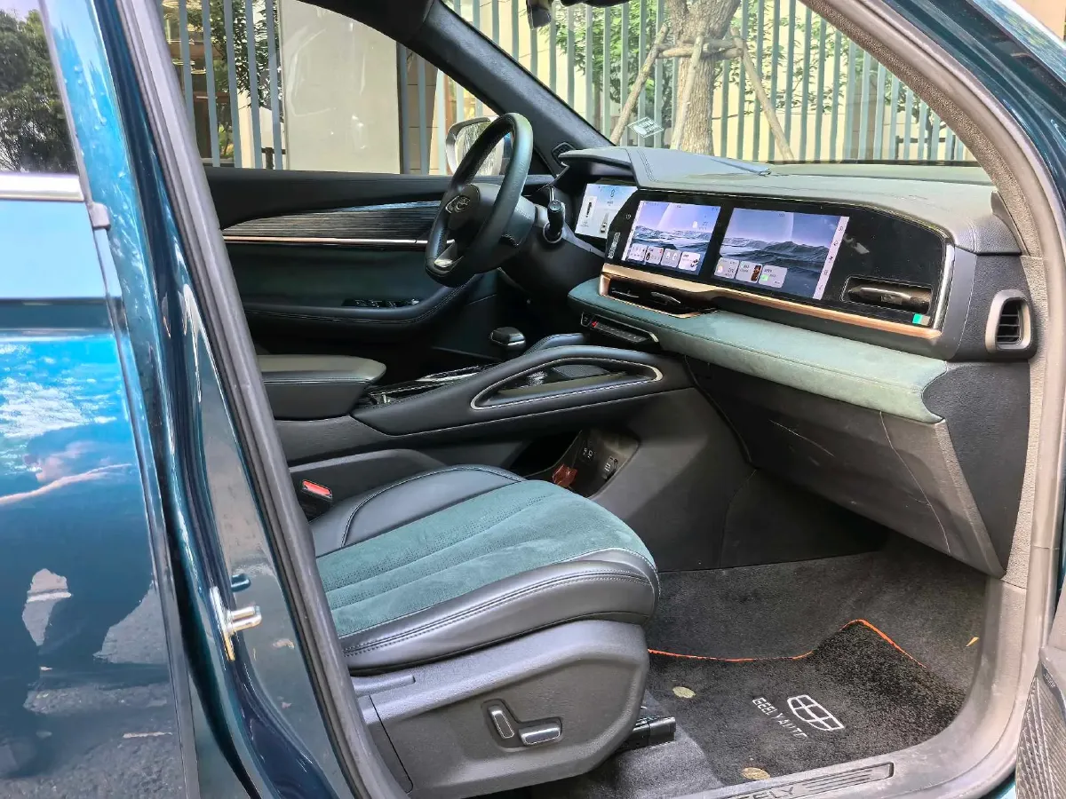 2021 Geely Monjaro 2.0T 238HP L4 8AT,autocango,china used car exporter,china ev exporter,chinese used car exporter,chinese used ev exporter