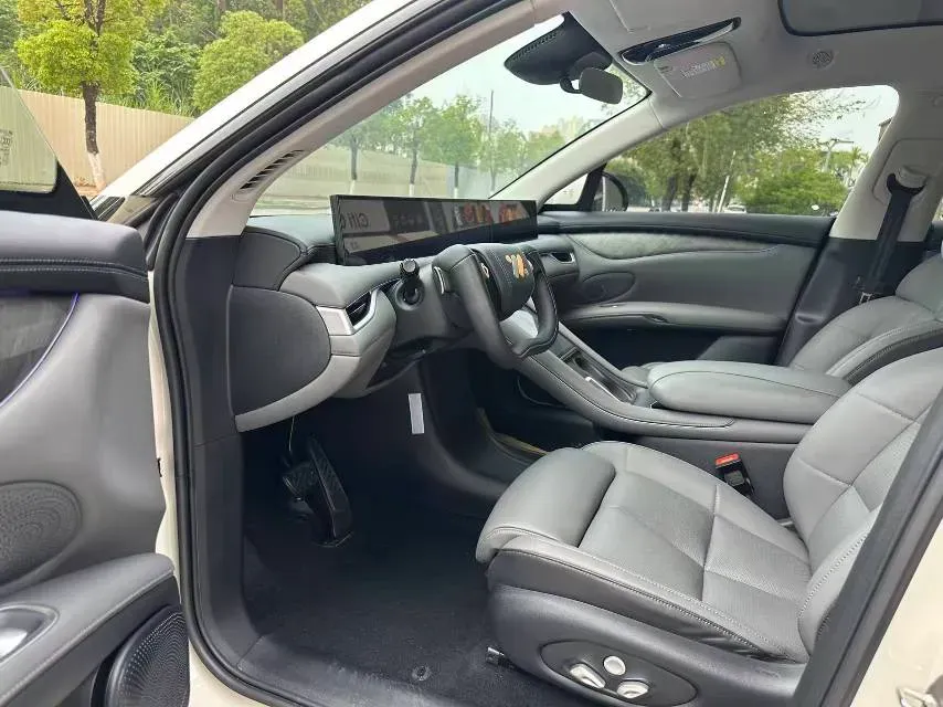 2023 IM LS6 BEV 71KWH,autocango,china used car exporter,china ev exporter,chinese used car exporter,chinese used ev exporter