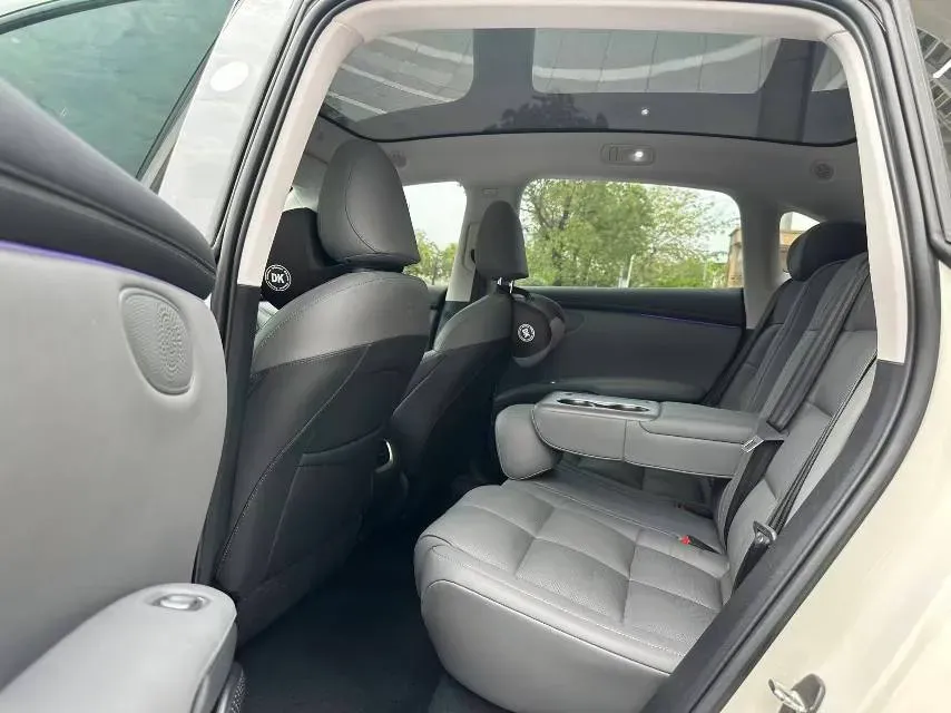 2023 IM LS6 BEV 71KWH,autocango,china used car exporter,china ev exporter,chinese used car exporter,chinese used ev exporter