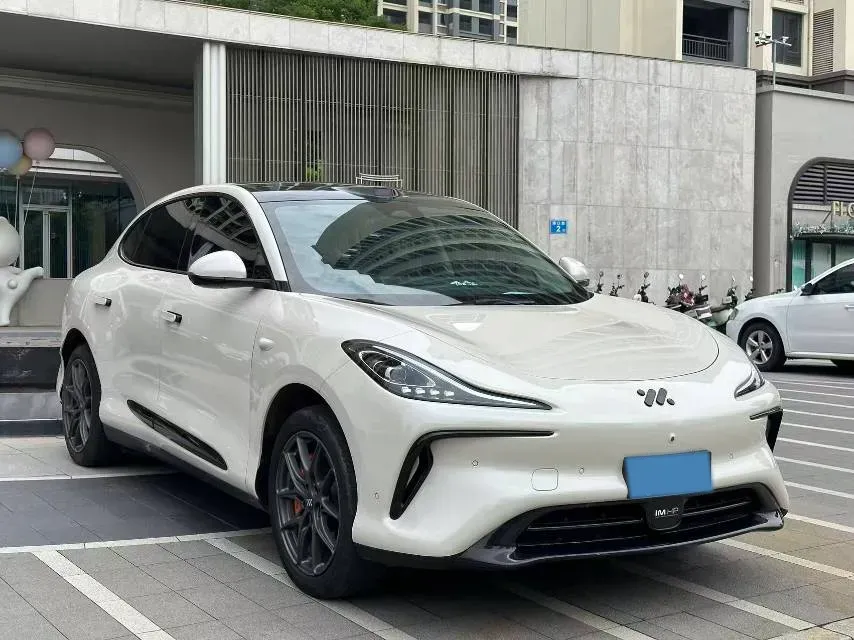 2023 IM LS6 BEV 71KWH,autocango,china used car exporter,china ev exporter,chinese used car exporter,chinese used ev exporter