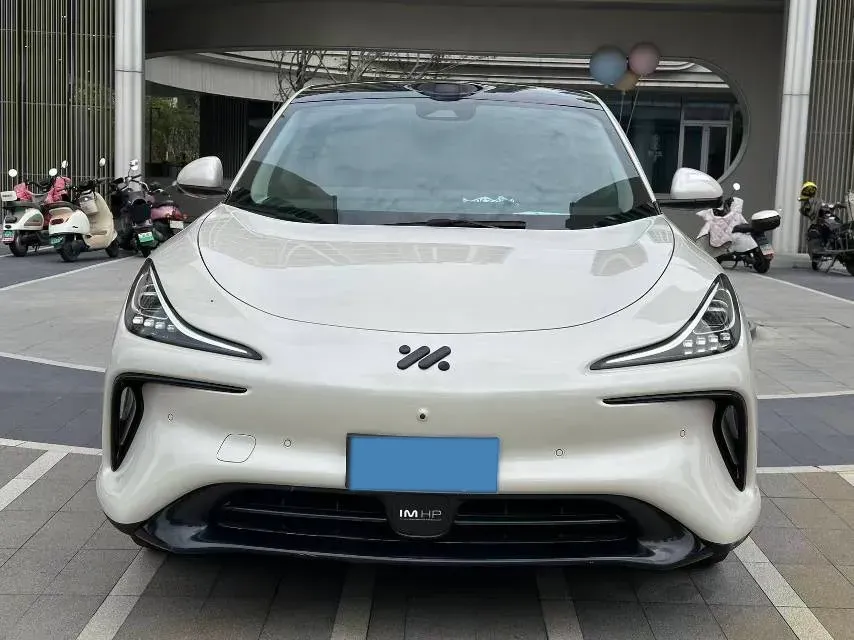 2023 IM LS6 BEV 71KWH,autocango,china used car exporter,china ev exporter,chinese used car exporter,chinese used ev exporter