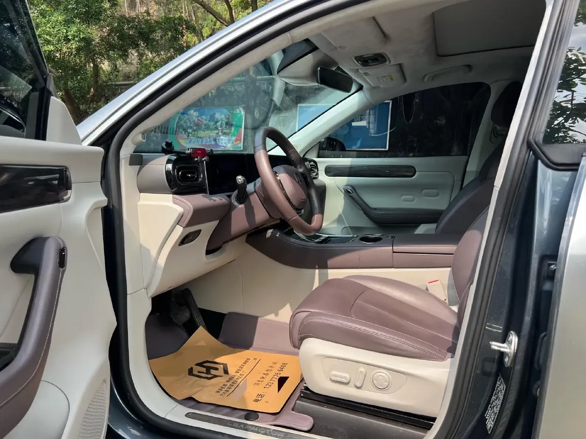 2023 Leapmotor C11 1.2T 131HP L3 REEV 43.74KWH,autocango,china used car exporter,china ev exporter,chinese used car exporter,chinese used ev exporter