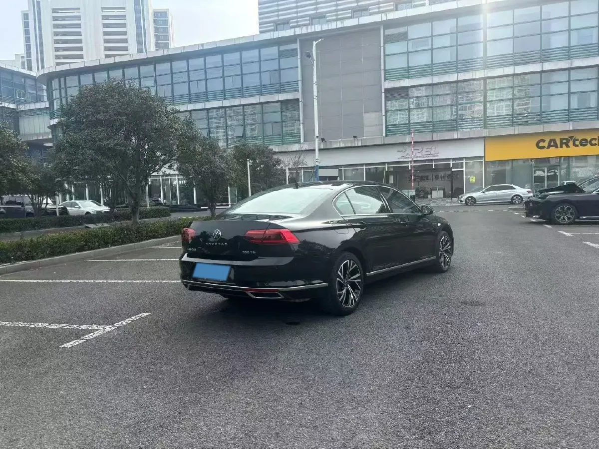 2021 Volkswagen Magotan 2.0T 186HP L4 7DCT,autocango,china used car exporter,china ev exporter,chinese used car exporter,chinese used ev exporter