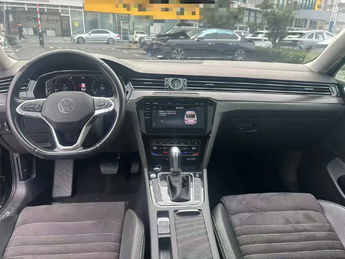 2021 Volkswagen Magotan 2.0T 186HP L4 7DCT,autocango,china used car exporter,china ev exporter,chinese used car exporter,chinese used ev exporter