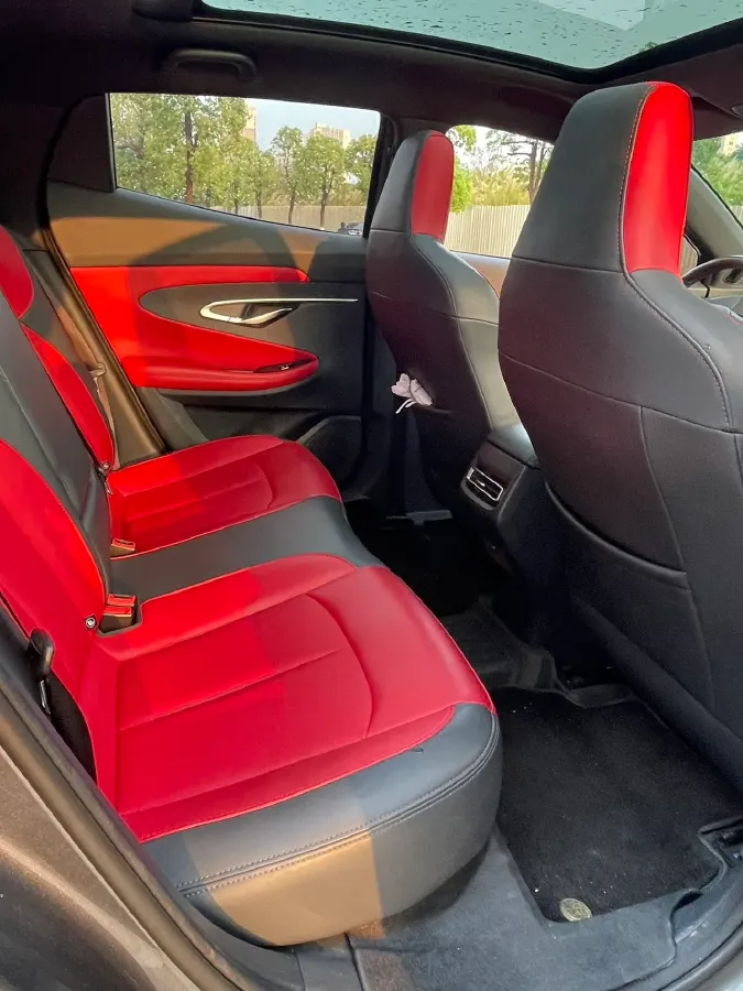 2020 ChangAn UNI-T 1.5T 180HP L4 7DCT,autocango,china used car exporter,china ev exporter,chinese used car exporter,chinese used ev exporter