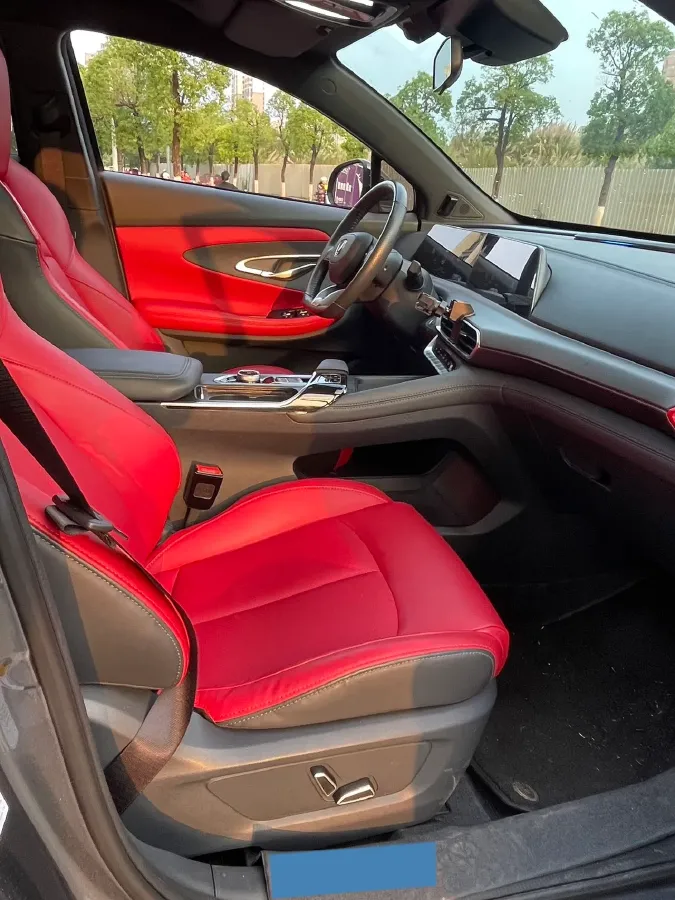 2020 ChangAn UNI-T 1.5T 180HP L4 7DCT,autocango,china used car exporter,china ev exporter,chinese used car exporter,chinese used ev exporter