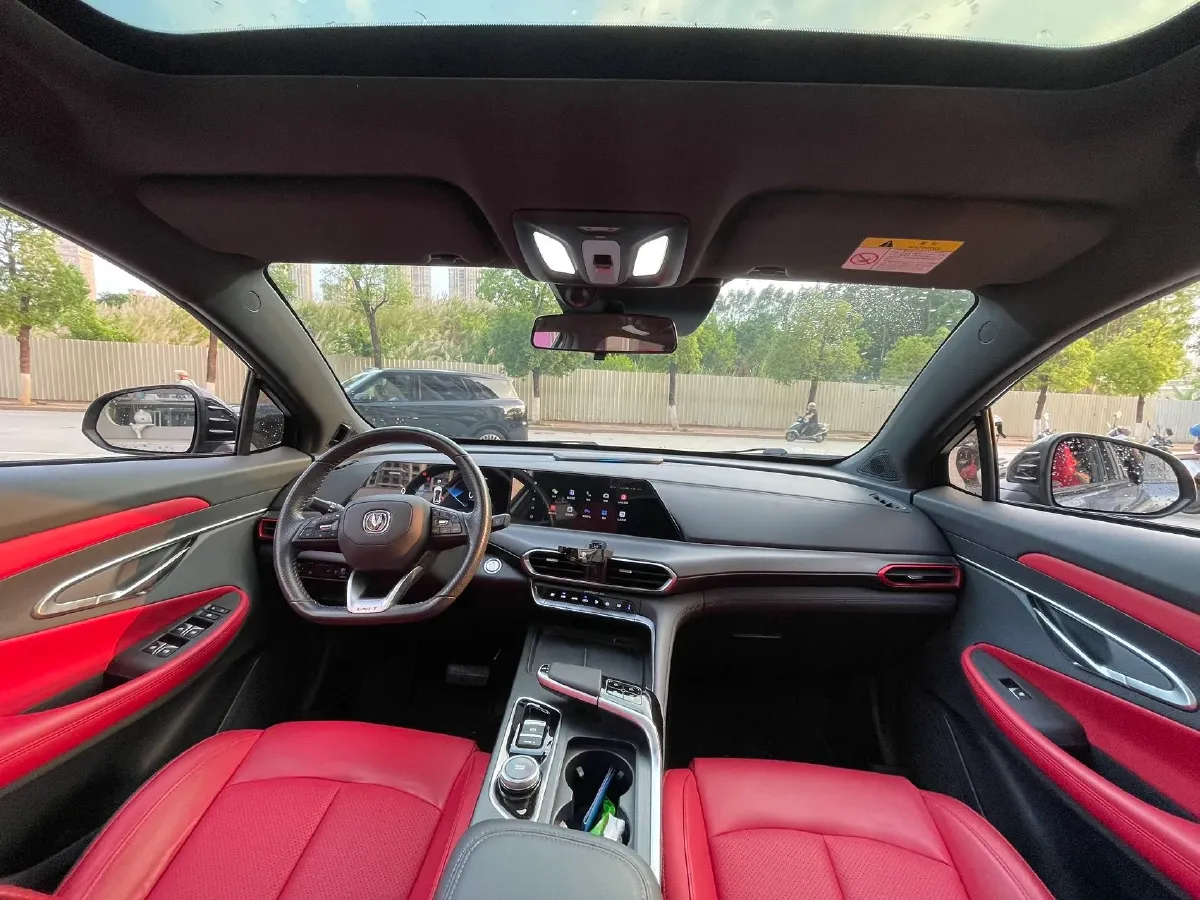 2020 ChangAn UNI-T 1.5T 180HP L4 7DCT,autocango,china used car exporter,china ev exporter,chinese used car exporter,chinese used ev exporter