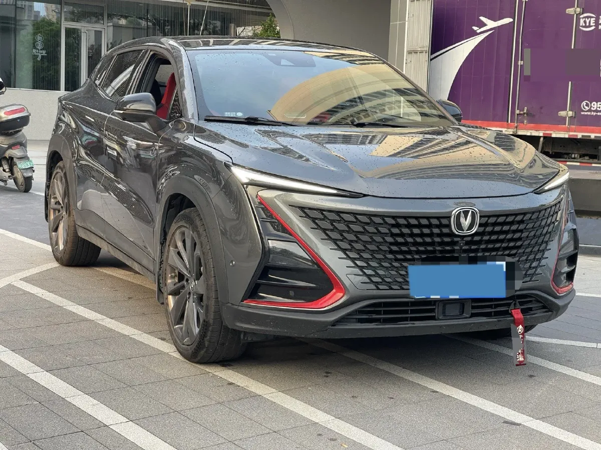 2020 ChangAn UNI-T 1.5T 180HP L4 7DCT,autocango,china used car exporter,china ev exporter,chinese used car exporter,chinese used ev exporter