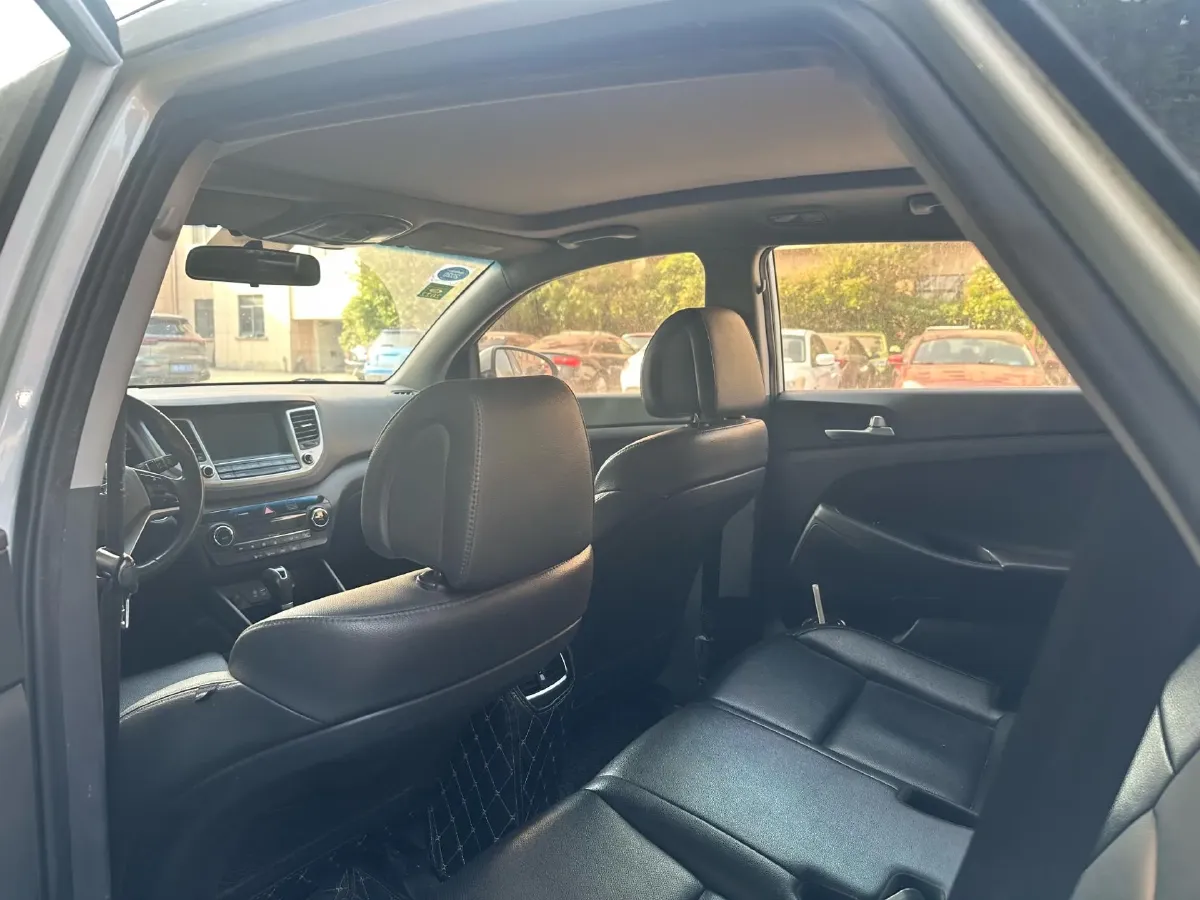 2018 Hyundai Tucson 1.6T 177HP L4 7DCT,autocango,china used car exporter,china ev exporter,chinese used car exporter,chinese used ev exporter