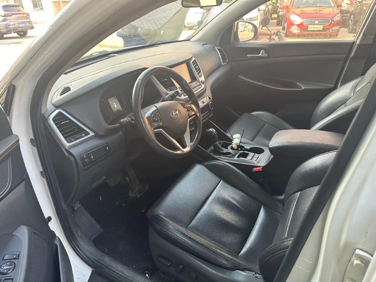2018 Hyundai Tucson 1.6T 177HP L4 7DCT,autocango,china used car exporter,china ev exporter,chinese used car exporter,chinese used ev exporter