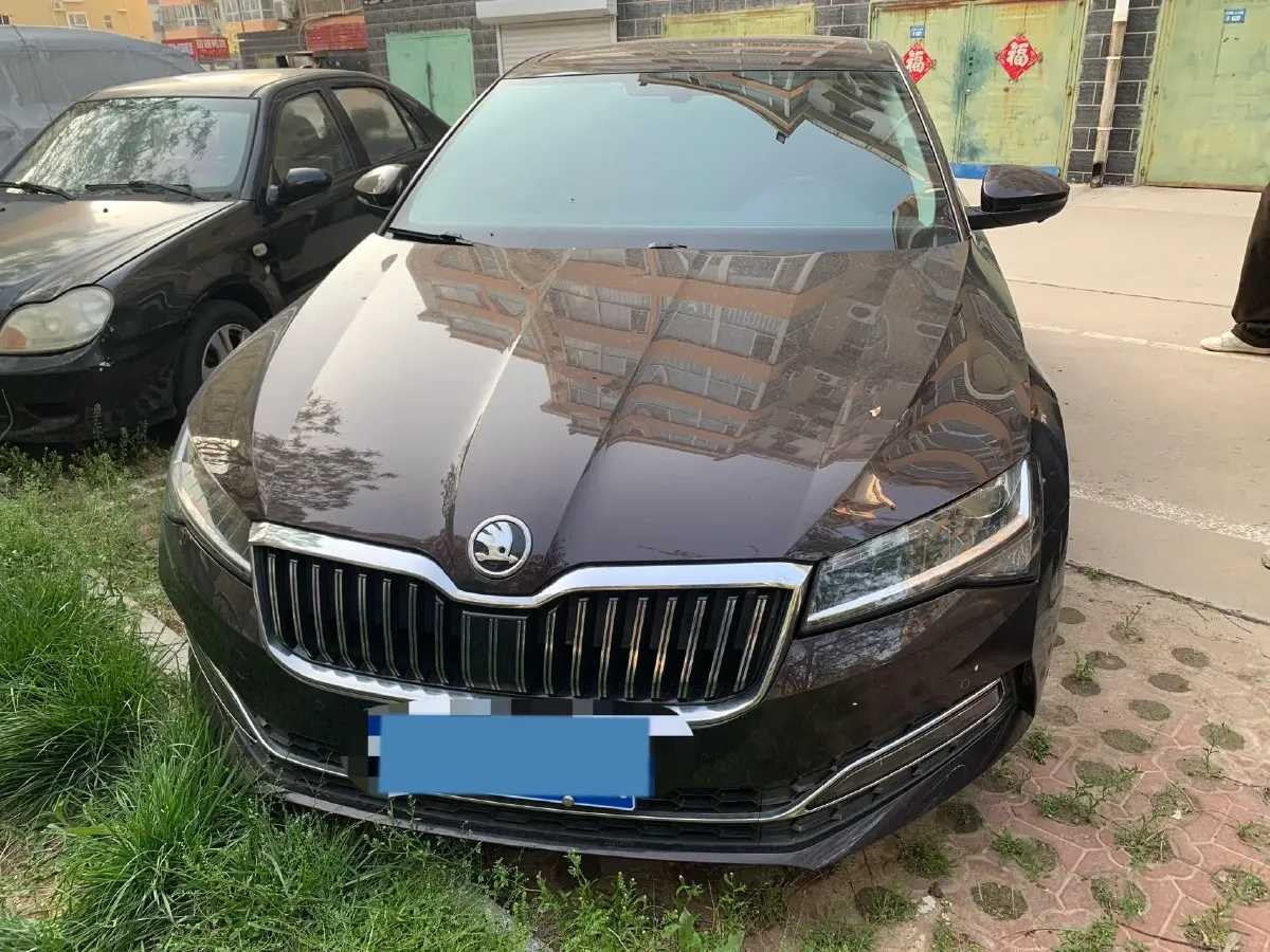 2019 Skoda Superb 2.0T 186HP L4 7DCT,autocango,china used car exporter,china ev exporter,chinese used car exporter,chinese used ev exporter