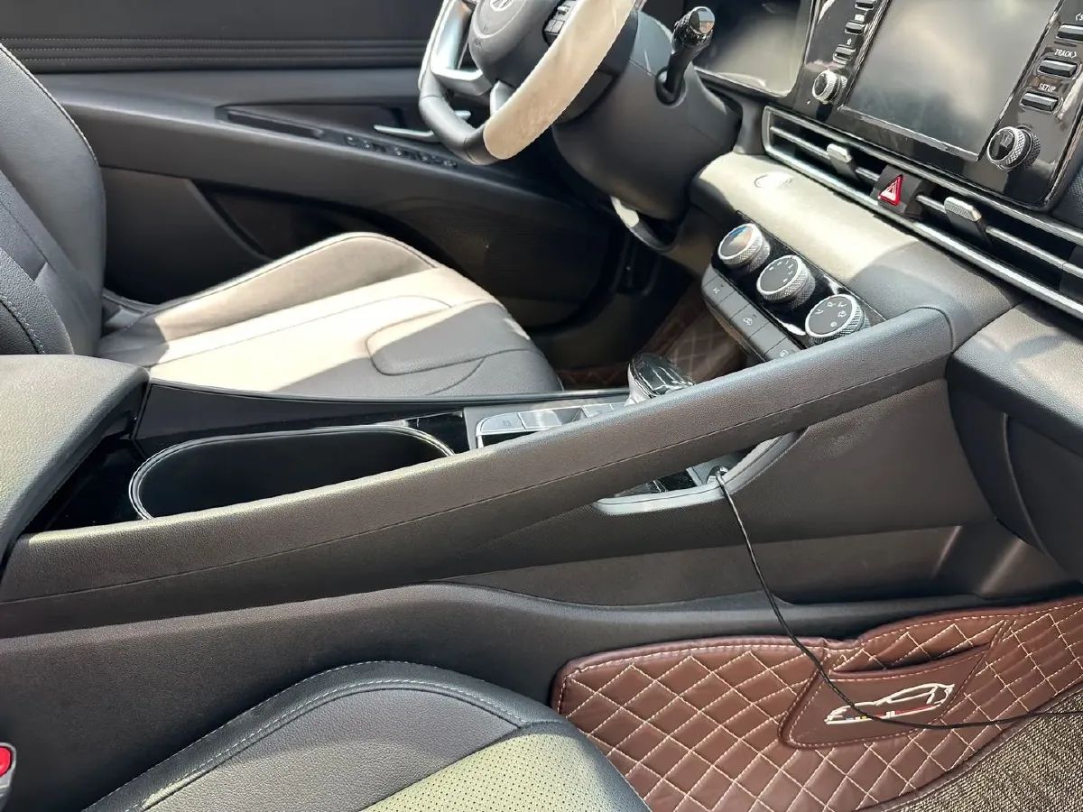 2023 Hyundai Elantra 1.5L 115HP L4 CVT,autocango,china used car exporter,china ev exporter,chinese used car exporter,chinese used ev exporter