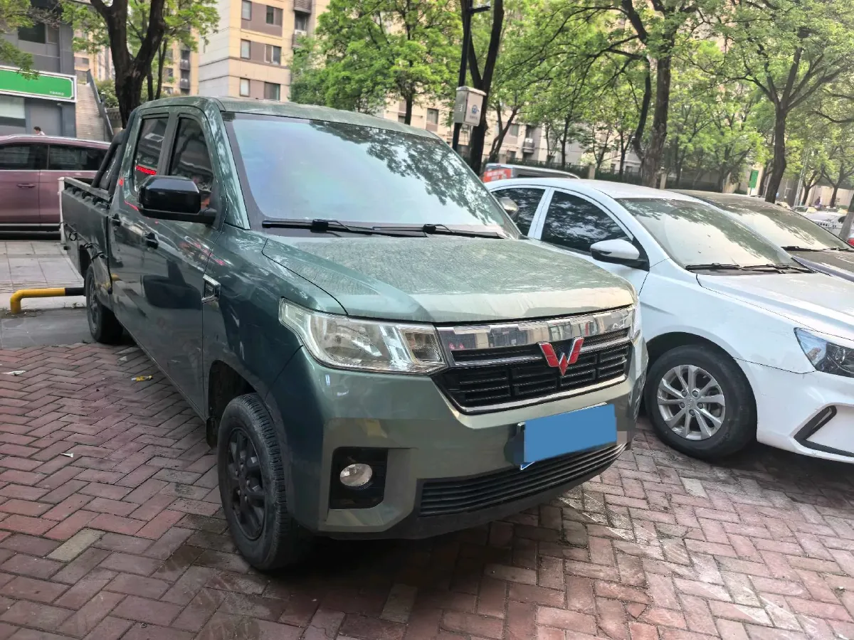 2021 WuLing ZhentTu 1.5L 99HP L4 5MT,autocango,china used car exporter,china ev exporter,chinese used car exporter,chinese used ev exporter