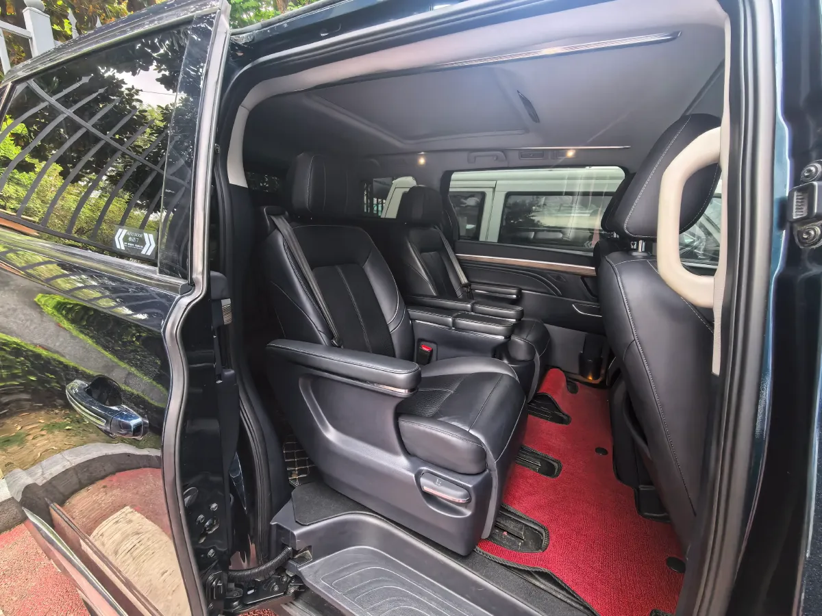 2021 GAC Trumpchi M8 2.0T 252HP L4 8AT,autocango,china used car exporter,china ev exporter,chinese used car exporter,chinese used ev exporter