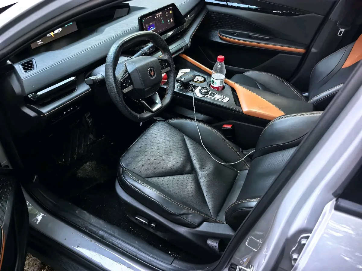 2023 ChangAn UNI-V iDD 1.5T 170HP L4 6TCT PHEV 18.4KWH,autocango,china used car exporter,china ev exporter,chinese used car exporter,chinese used ev exporter