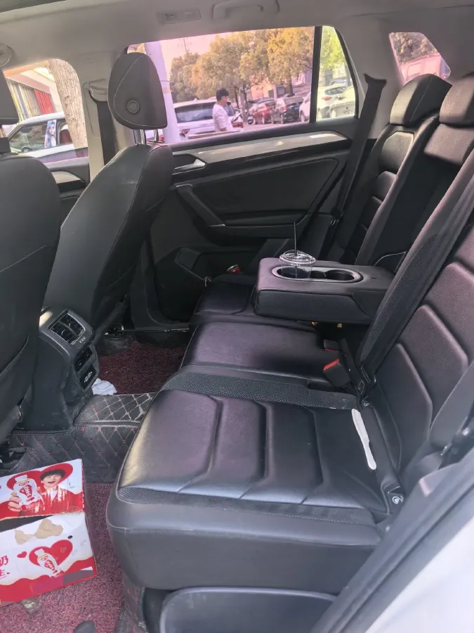 2019 Jeep Cherokee 2.0T 234HP L4 9AT,autocango,china used car exporter,china ev exporter,chinese used car exporter,chinese used ev exporter