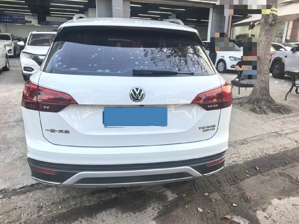 2019 Jeep Cherokee 2.0T 234HP L4 9AT,autocango,china used car exporter,china ev exporter,chinese used car exporter,chinese used ev exporter