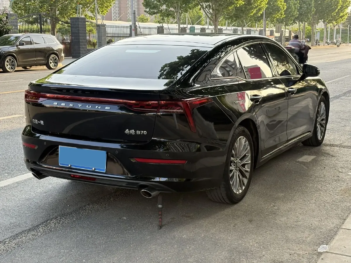 2023 Bestune B70 1.5T 169HP L4 7DCT,autocango,china used car exporter,china ev exporter,chinese used car exporter,chinese used ev exporter