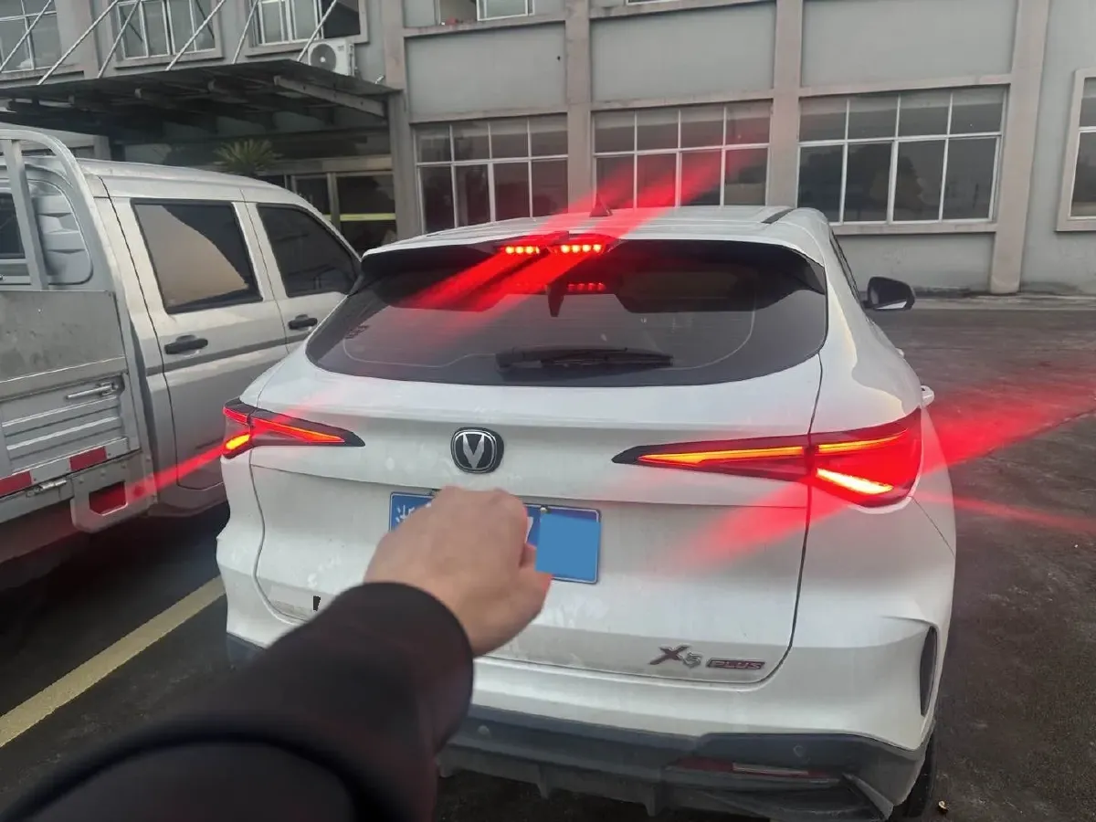 2025 ChangAn X5 PLUS 1.5T 188HP L4 7DCT,autocango,china used car exporter,china ev exporter,chinese used car exporter,chinese used ev exporter