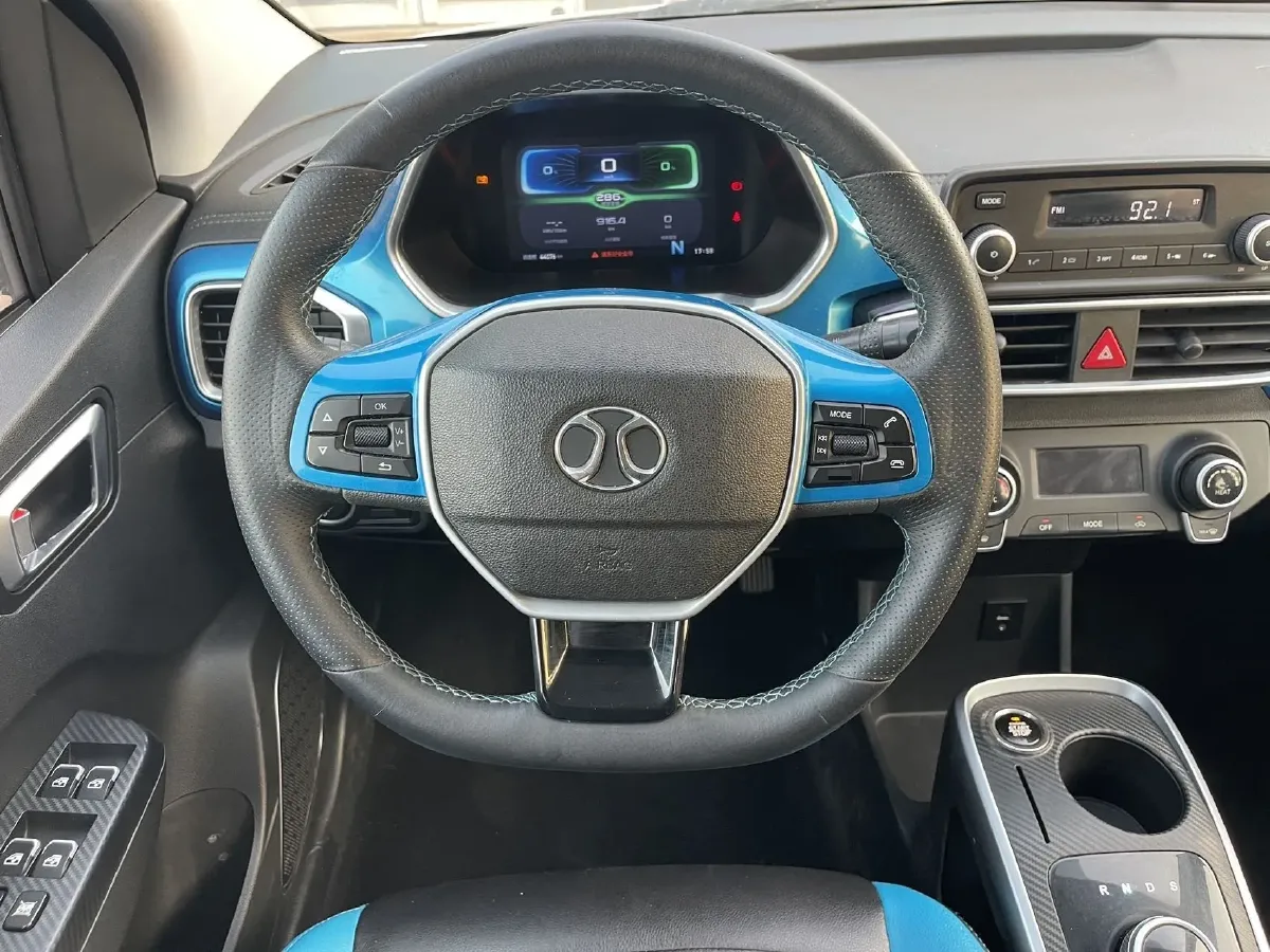 2018 Landwind XiaoYao 1.5T 163HP L4 CVT,autocango,china used car exporter,china ev exporter,chinese used car exporter,chinese used ev exporter