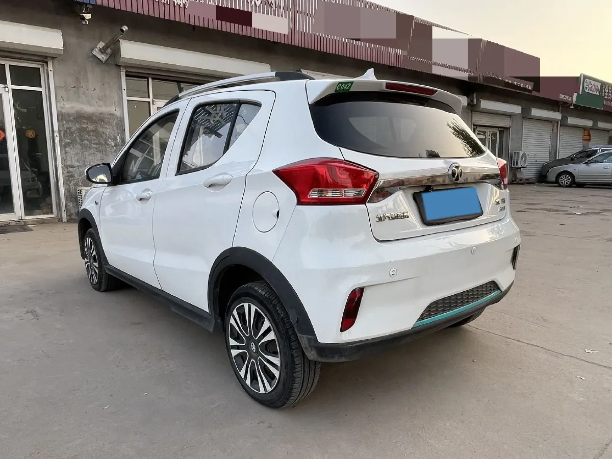 2018 Landwind XiaoYao 1.5T 163HP L4 CVT,autocango,china used car exporter,china ev exporter,chinese used car exporter,chinese used ev exporter
