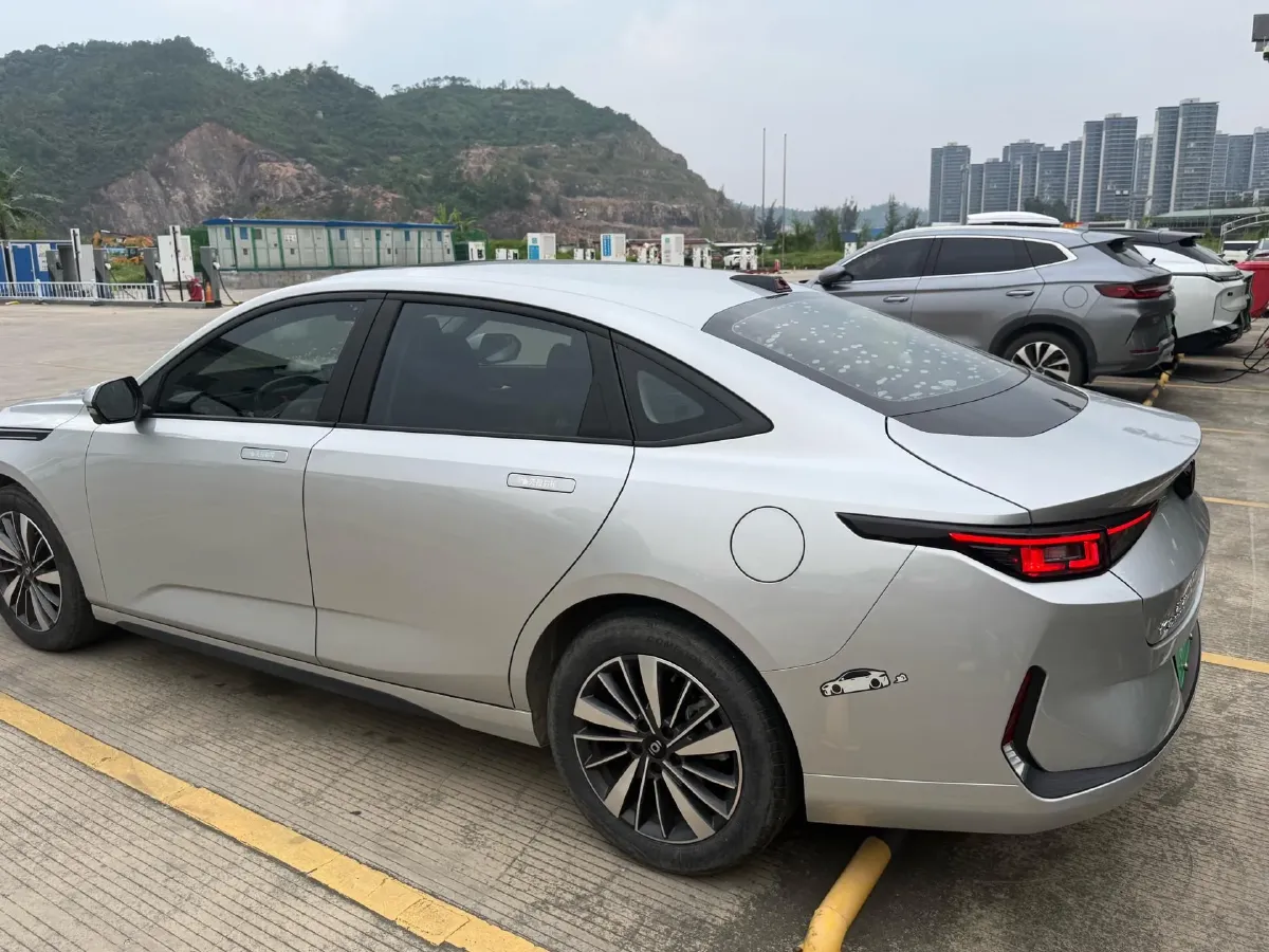 2024 ChangAn QiYuan A05 1.5L 110HP L4 E-CVT PHEV 9.07KWH,autocango,china used car exporter,china ev exporter,chinese used car exporter,chinese used ev exporter