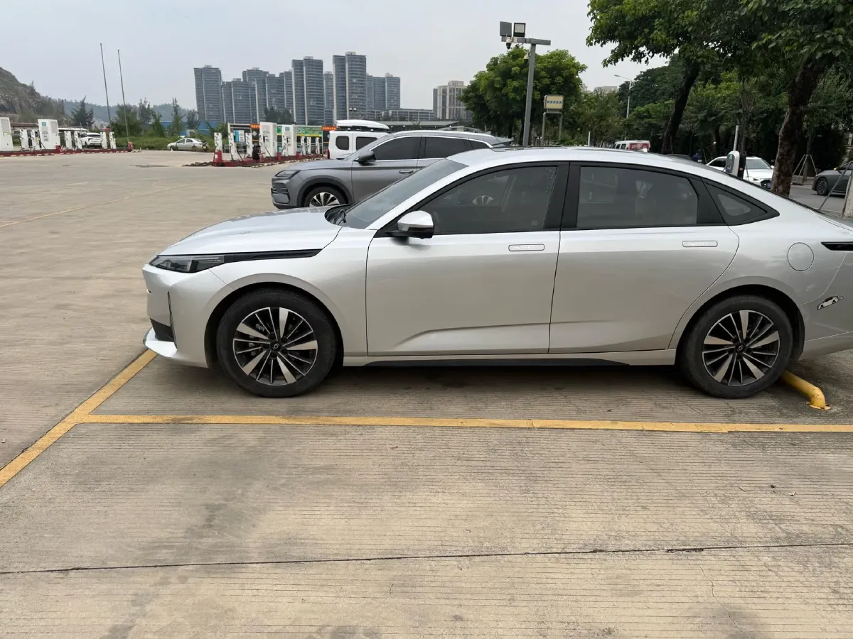 2024 ChangAn QiYuan A05 1.5L 110HP L4 E-CVT PHEV 9.07KWH,autocango,china used car exporter,china ev exporter,chinese used car exporter,chinese used ev exporter