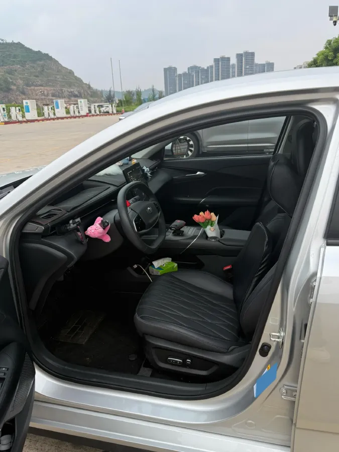2024 ChangAn QiYuan A05 1.5L 110HP L4 E-CVT PHEV 9.07KWH,autocango,china used car exporter,china ev exporter,chinese used car exporter,chinese used ev exporter