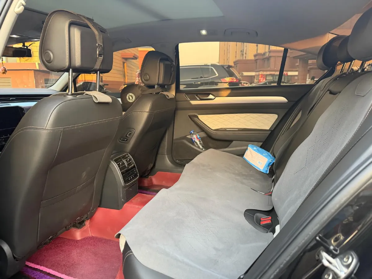 2023 Volkswagen Magotan 2.0T 186HP L4 7DCT,autocango,china used car exporter,china ev exporter,chinese used car exporter,chinese used ev exporter