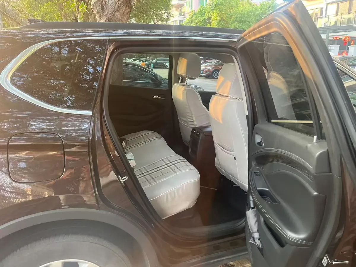 2020 Buick EnvisionPlus 1.5T 169HP L4 7DCT,autocango,china used car exporter,china ev exporter,chinese used car exporter,chinese used ev exporter