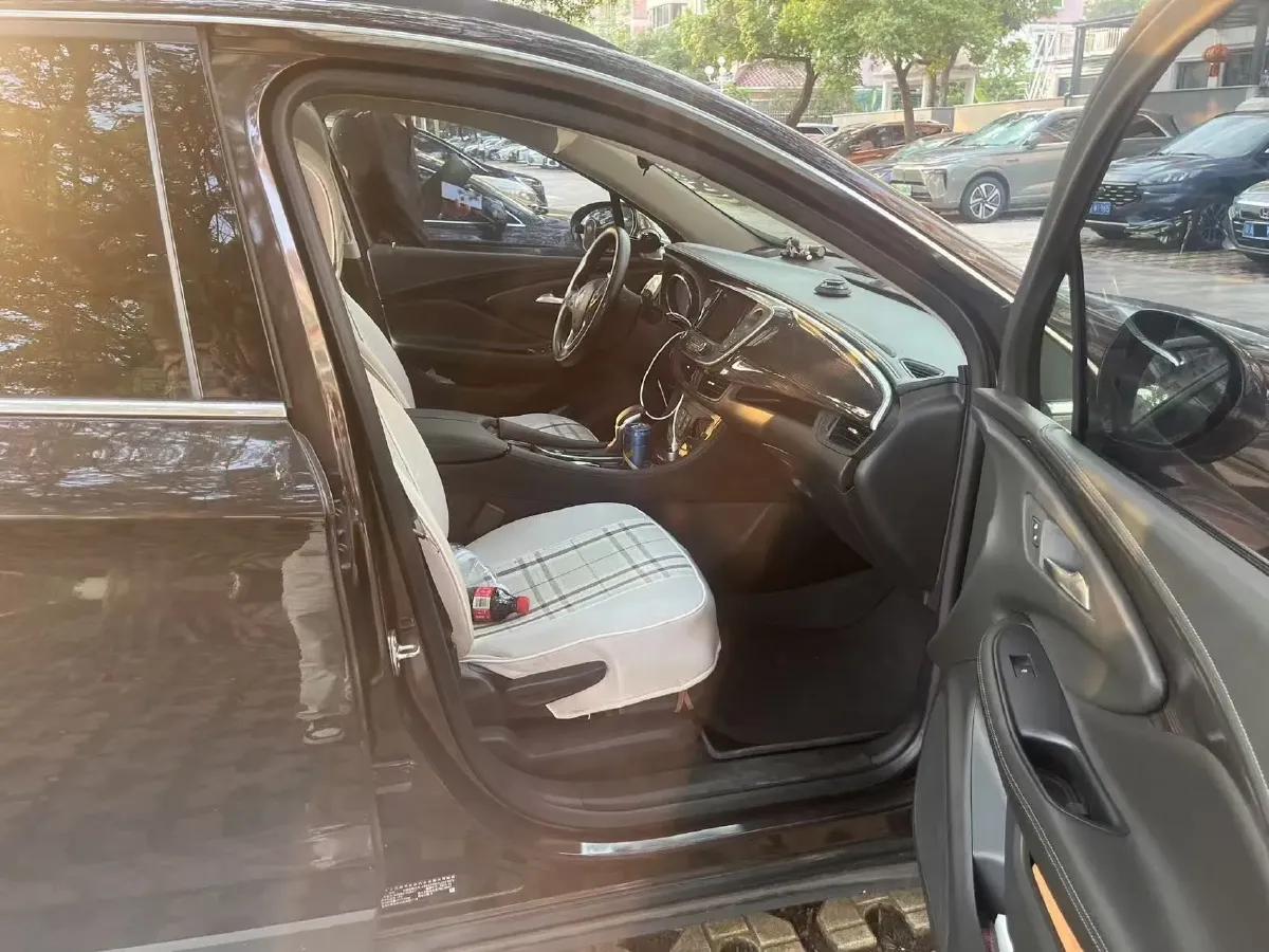 2020 Buick EnvisionPlus 1.5T 169HP L4 7DCT,autocango,china used car exporter,china ev exporter,chinese used car exporter,chinese used ev exporter