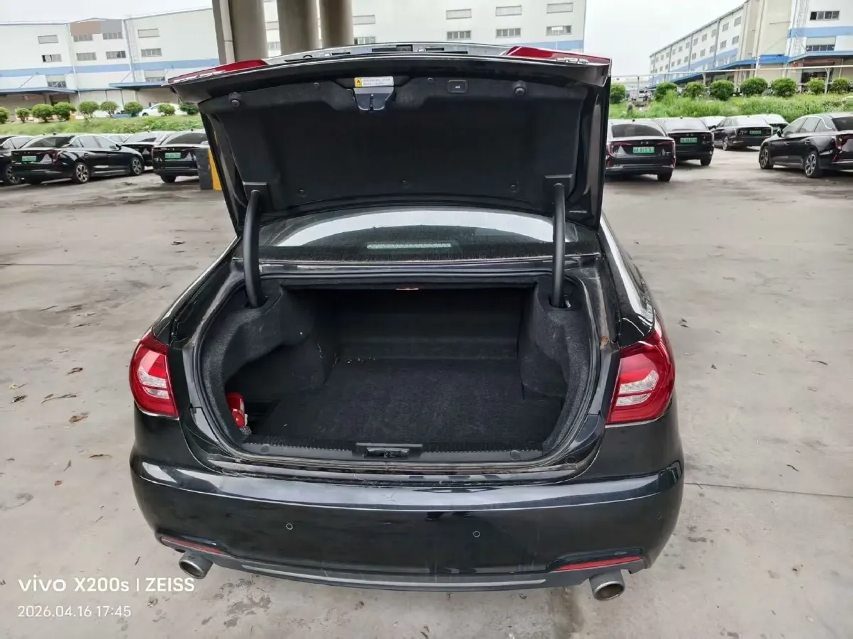 2021 HongQi H7 1.8T 188HP L4 6AT,autocango,china used car exporter,china ev exporter,chinese used car exporter,chinese used ev exporter