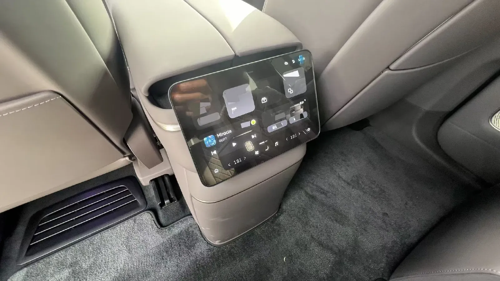 2026 NIO ES8 BEV,autocango,china used car exporter,china ev exporter,chinese used car exporter,chinese used ev exporter