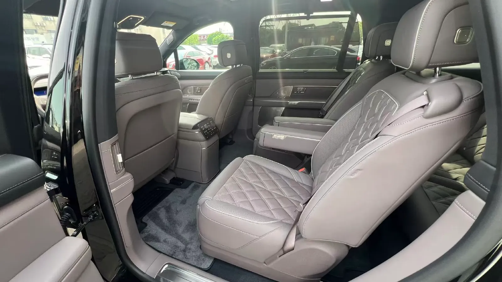 2026 NIO ES8 BEV,autocango,china used car exporter,china ev exporter,chinese used car exporter,chinese used ev exporter