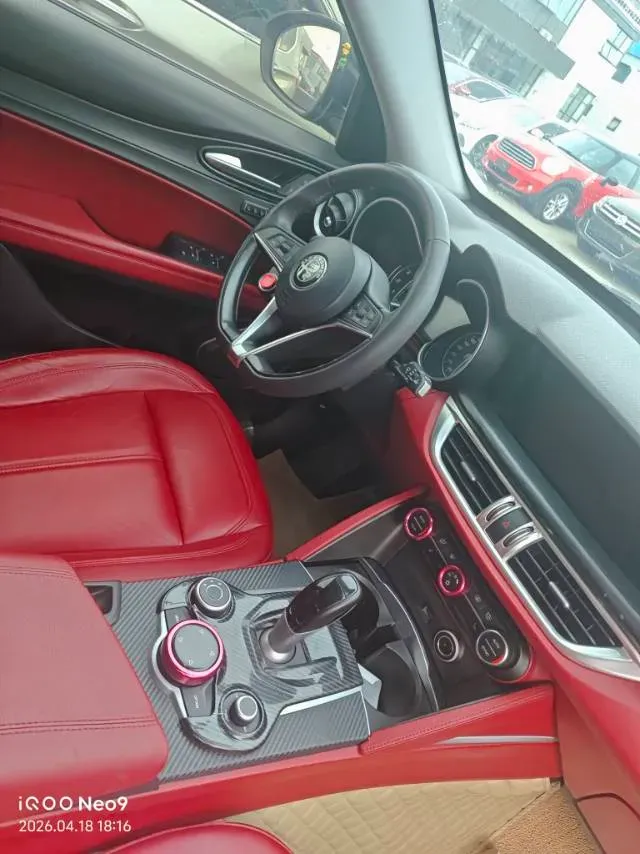 2017 Toyota Highlander 2.0T 220HP L4 6AT,autocango,china used car exporter,china ev exporter,chinese used car exporter,chinese used ev exporter