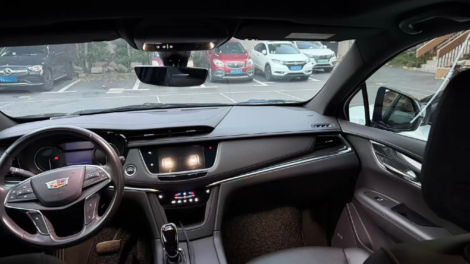 2021 Cadillac XT5 2.0T 237HP L4 9AT,autocango,china used car exporter,china ev exporter,chinese used car exporter,chinese used ev exporter