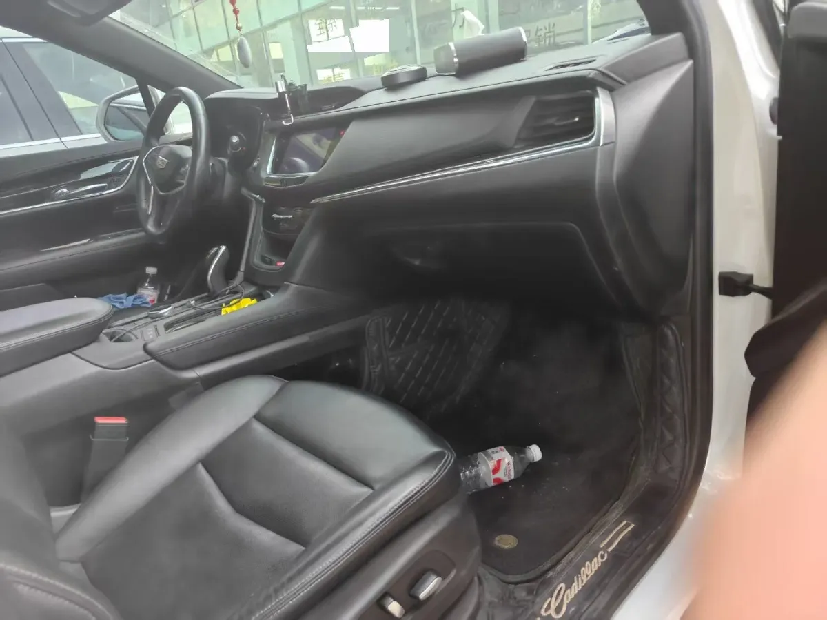 2020 Cadillac XT5 2.0T 241HP L4 9AT,autocango,china used car exporter,china ev exporter,chinese used car exporter,chinese used ev exporter