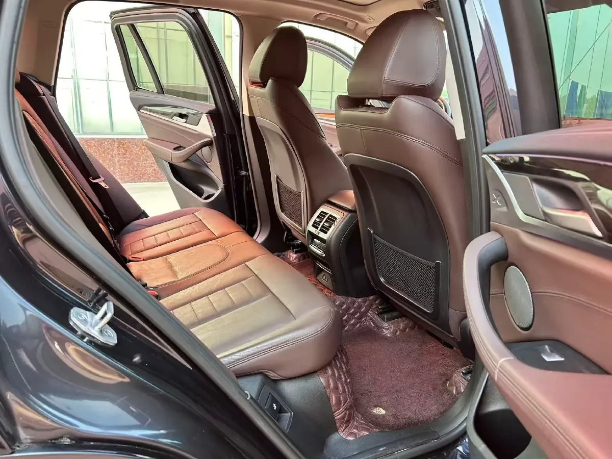 2021 BMW X3 2.0T 252HP L4 8AT,autocango,china used car exporter,china ev exporter,chinese used car exporter,chinese used ev exporter