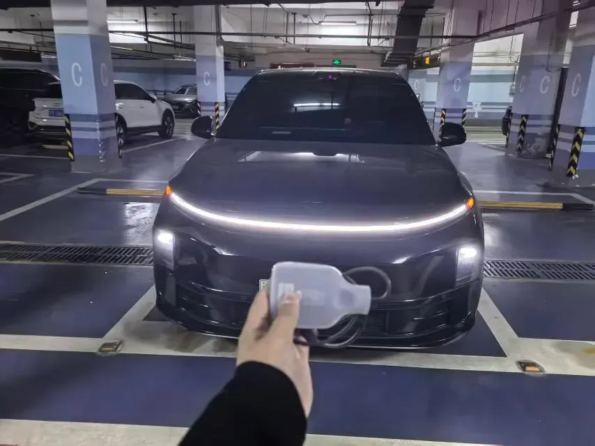 2024 Li L6 Range Extended 154HP L4 REEV 36.8KWH,autocango,china used car exporter,china ev exporter,chinese used car exporter,chinese used ev exporter