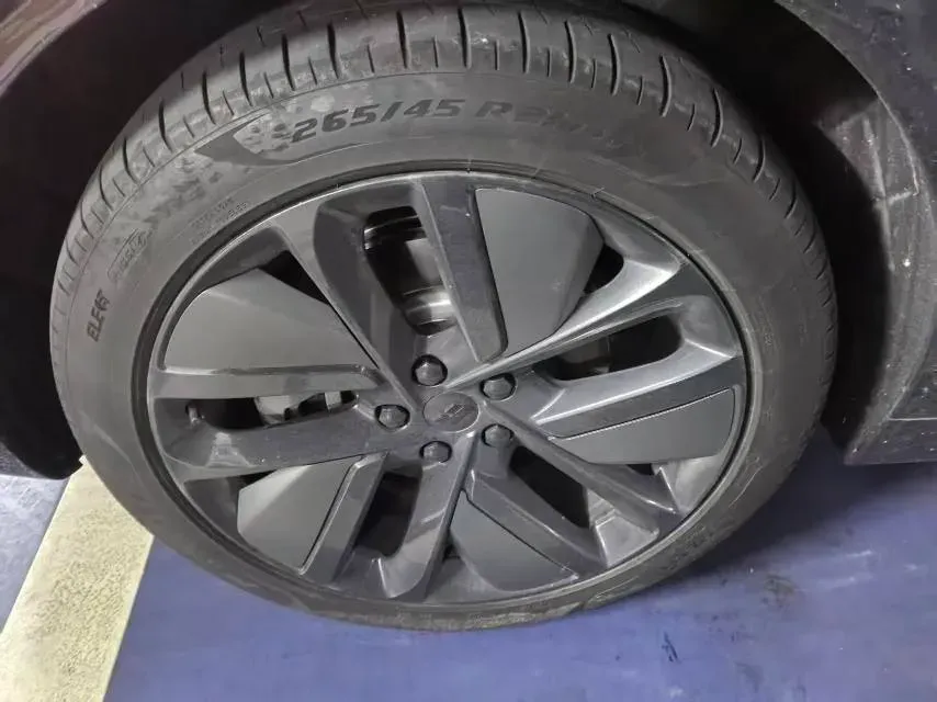 2024 Li L6 Range Extended 154HP L4 REEV 36.8KWH,autocango,china used car exporter,china ev exporter,chinese used car exporter,chinese used ev exporter