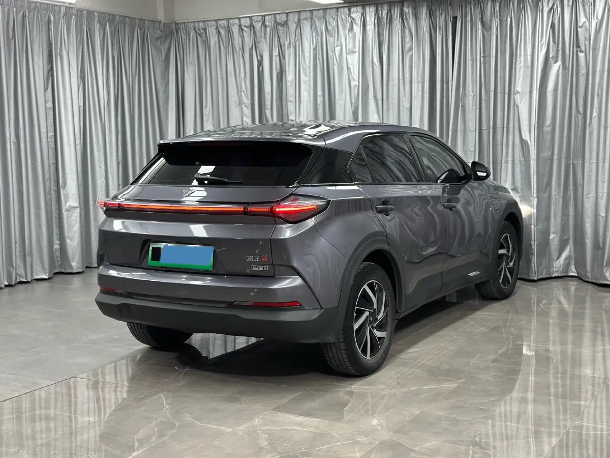 2022 Venucia Grand V 1.5T 190HP L4 7DCT,autocango,china used car exporter,china ev exporter,chinese used car exporter,chinese used ev exporter